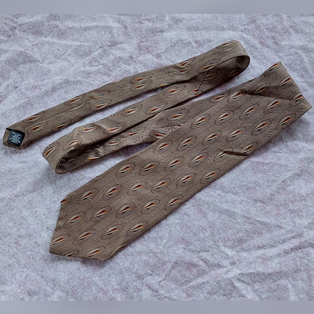 Vintage Bill Blass Elegant Brown Patterned Men's Tie